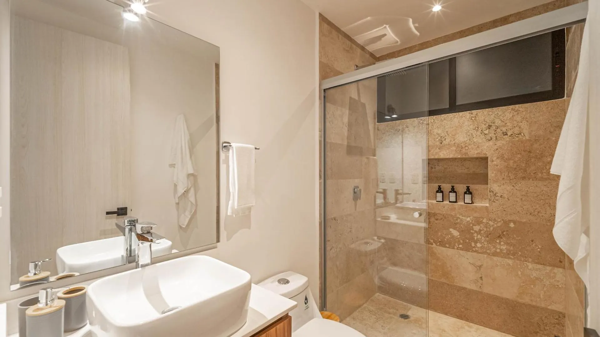 Lux 2 Bd With Balcony, Rooftop Pool In Aldea Zama Tulum 0*,  Mexico