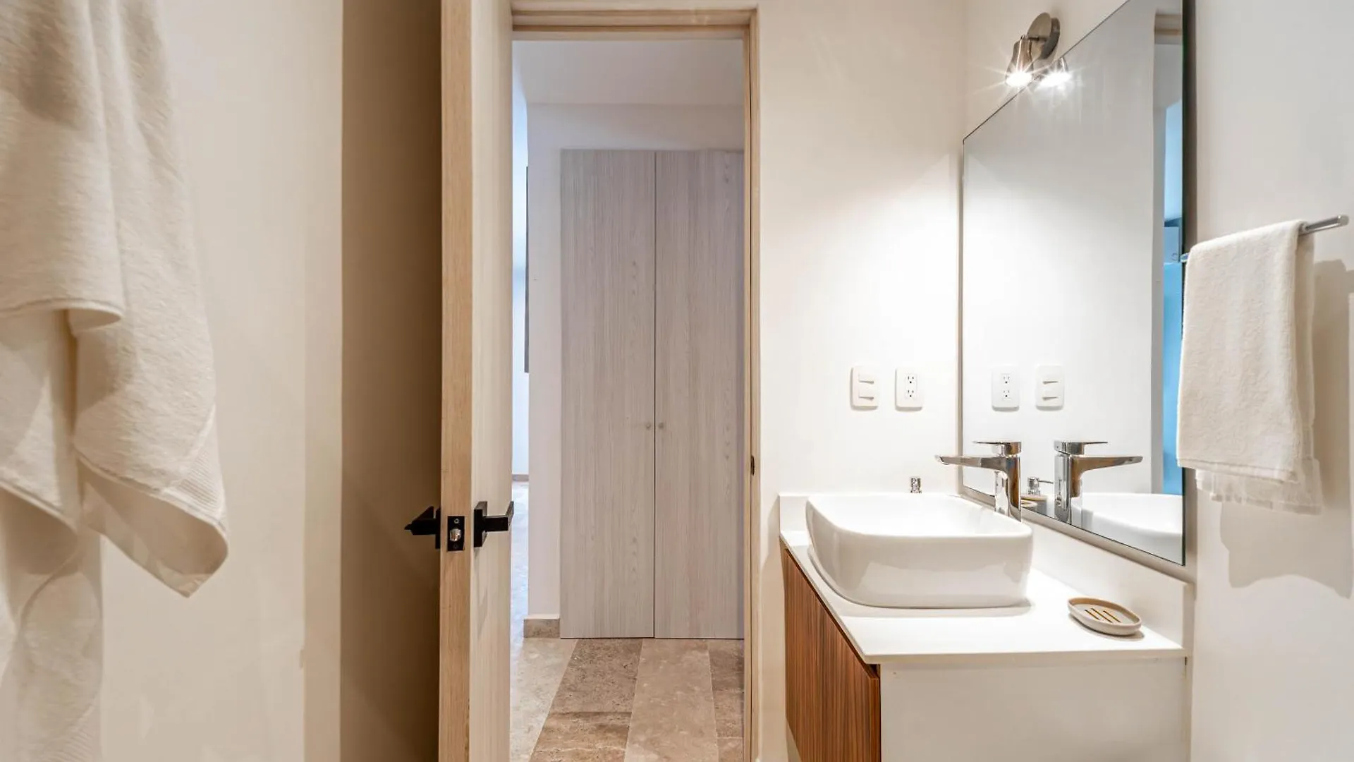 Lux 2 Bd With Balcony, Rooftop Pool In Aldea Zama Tulum Holiday home